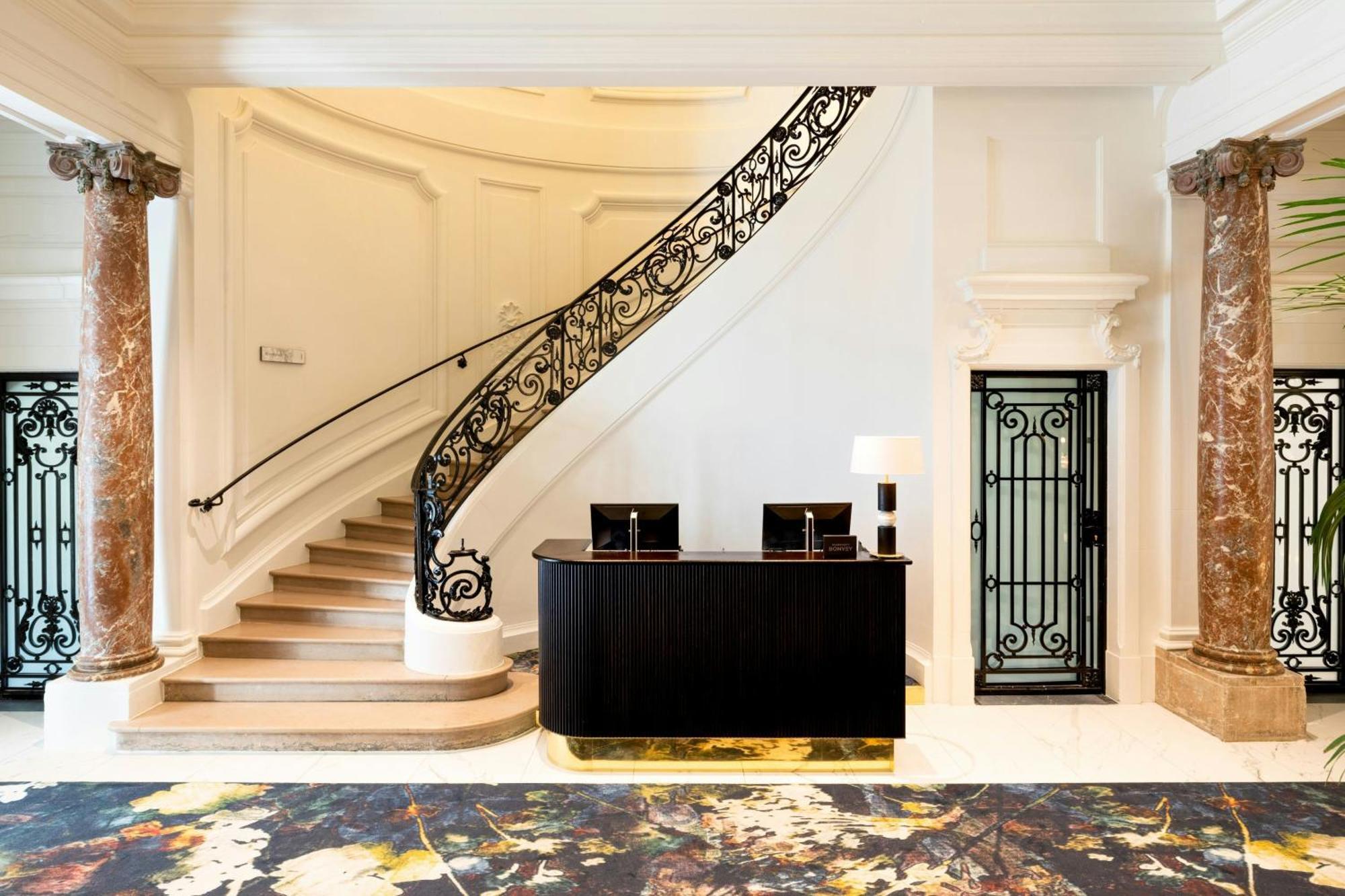 Sapphire House Antwerp, Autograph Collection By Marriott Hotell Eksteriør bilde The lobby of the hotel